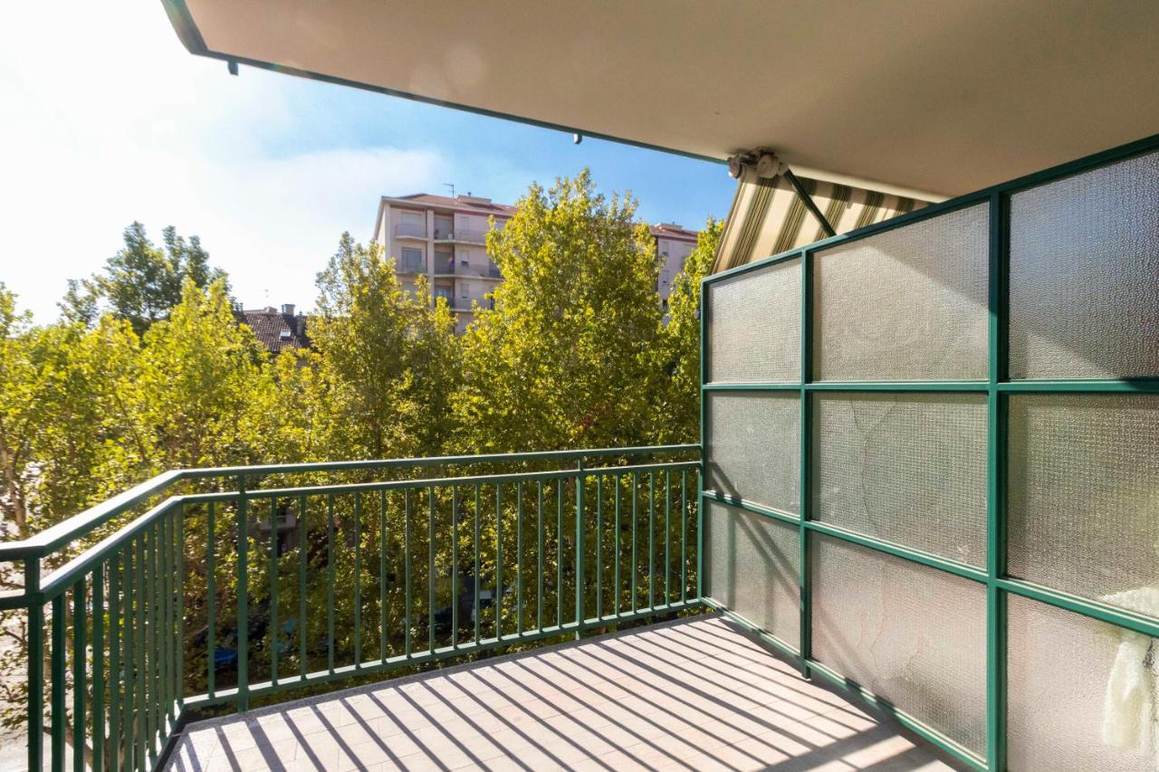 Cozy&Spacious Apt 2 Min Walk From The Tram Stop! Appartement Turijn Buitenkant foto